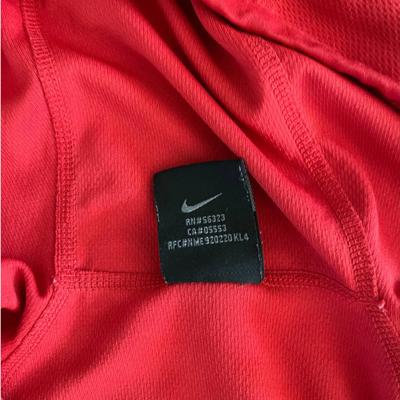 Nike Women's Red Vintage 1/4 Zip Long Sleeve DRI-FIT Pullover Activewear Hoodie - Picture 5 of 7